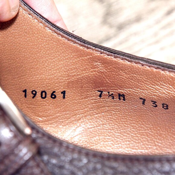 * worn 1x * $795 GRAVATI Neiman Marcus 7.5 M Genuine BISON 19061 * add $15 Trees main image 7